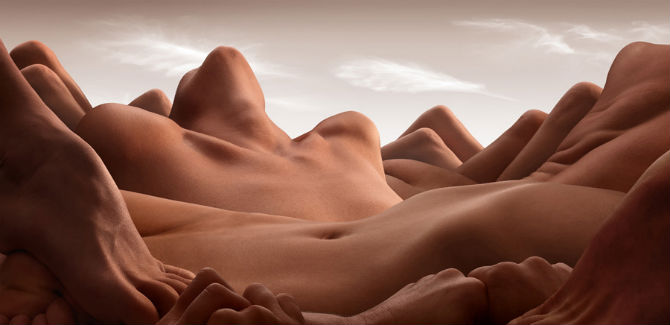 Carl Warner_Valley-of-the-reclining-woman