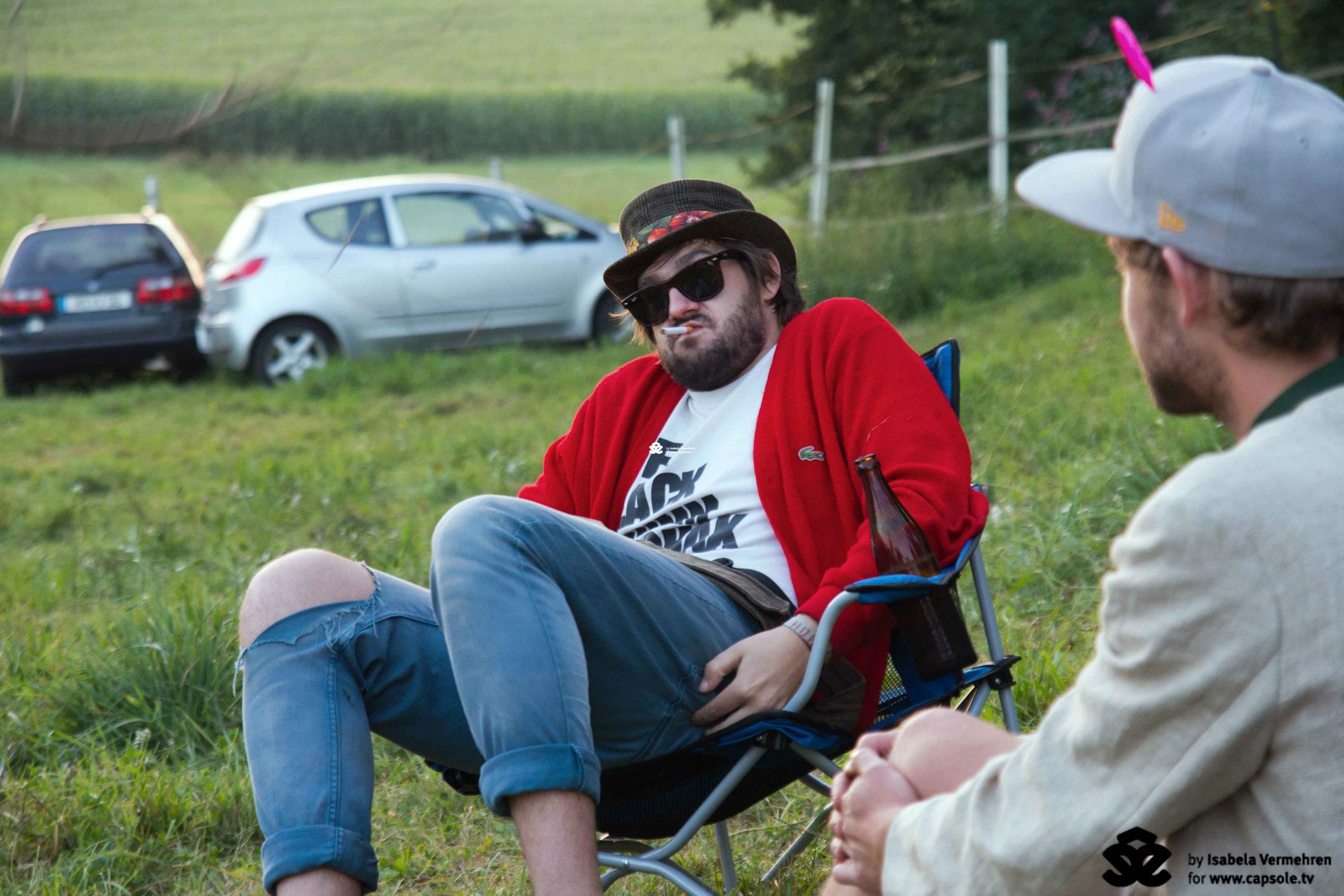 Captn Crop top hat worn on festival