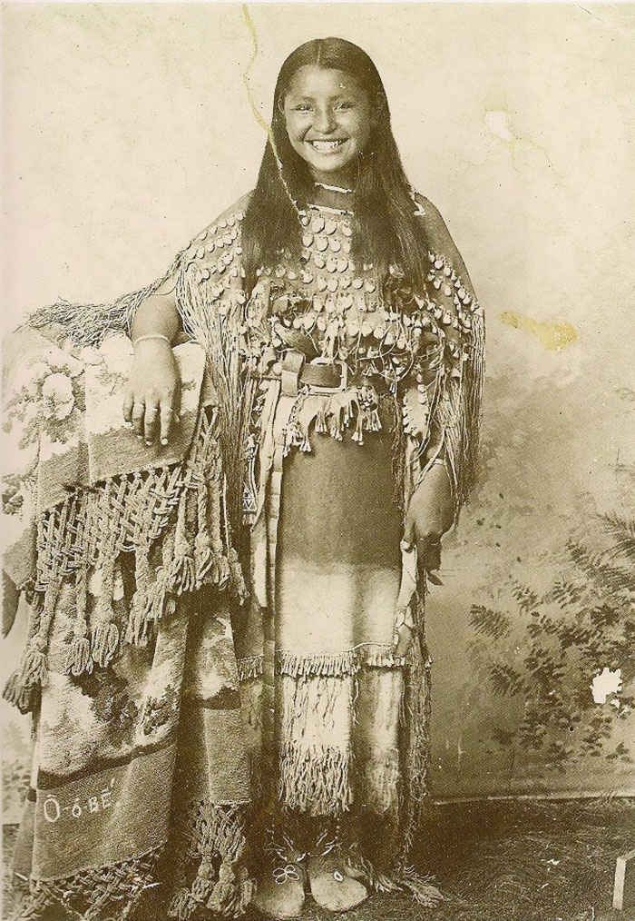 portraits of native american girls