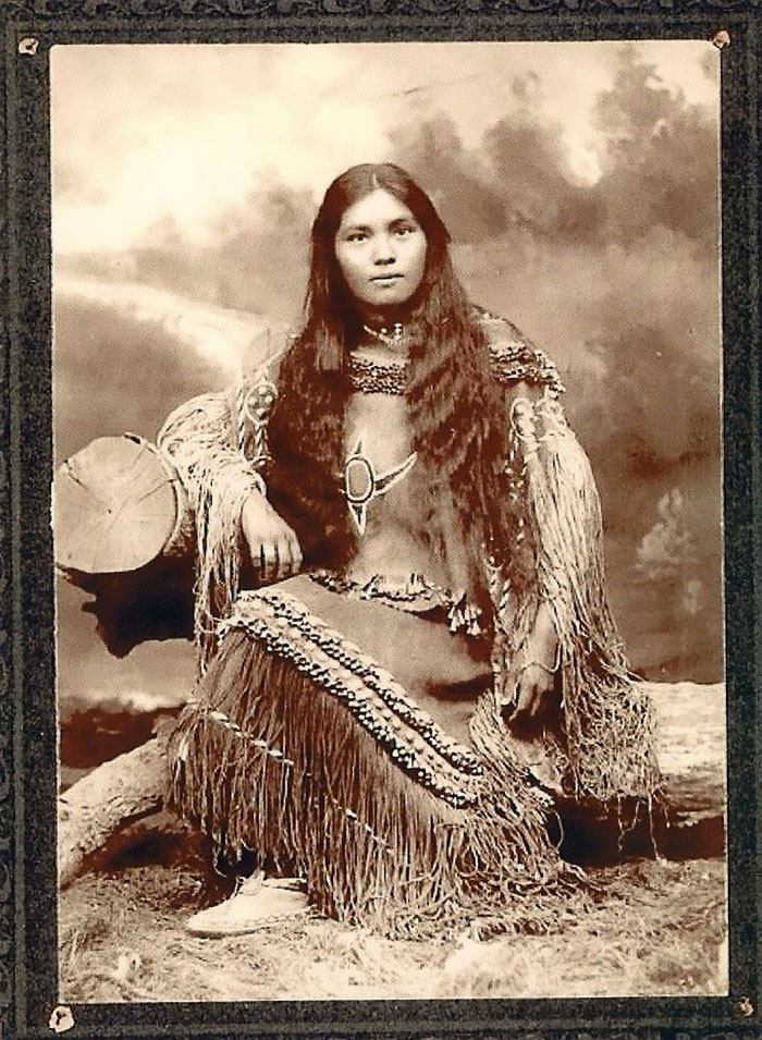 portraits of native american girls