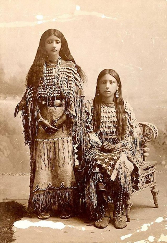 Original 19th Century Portraits of Native American Women WITNE