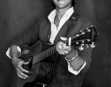 vsal_moonwolf_sam_luna_musician_portrait