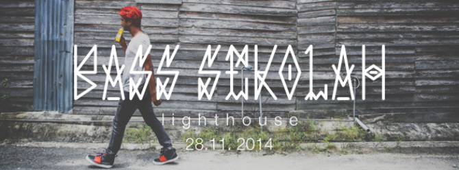 Bass Sekolah Lighthouse