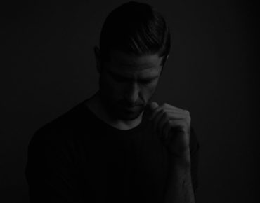 mix of the month april dersu - aro